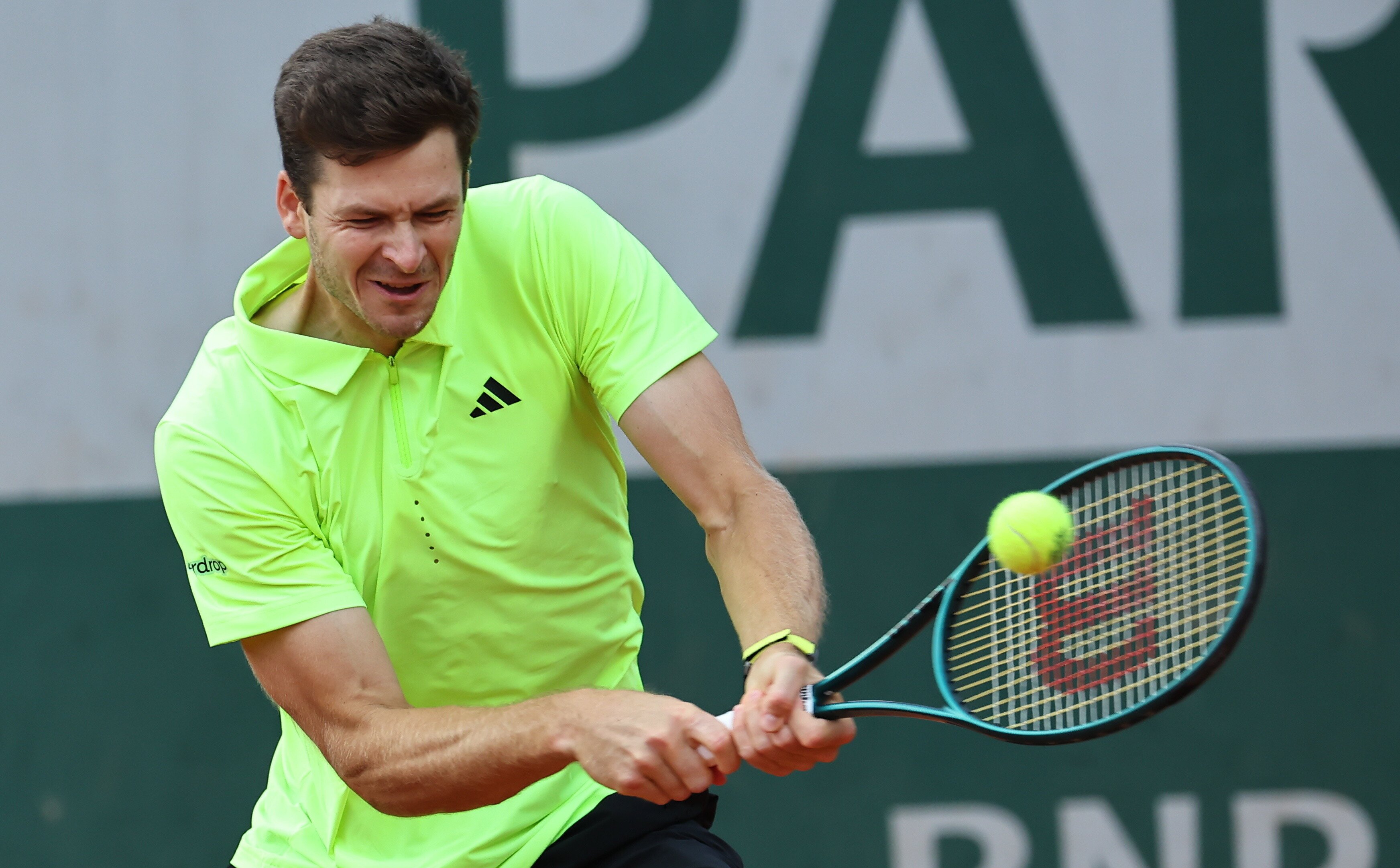 Roland Garros. Samba w Paryżu, rewelacyjny nastolatek wysłał Huberta Hurkacza do domu