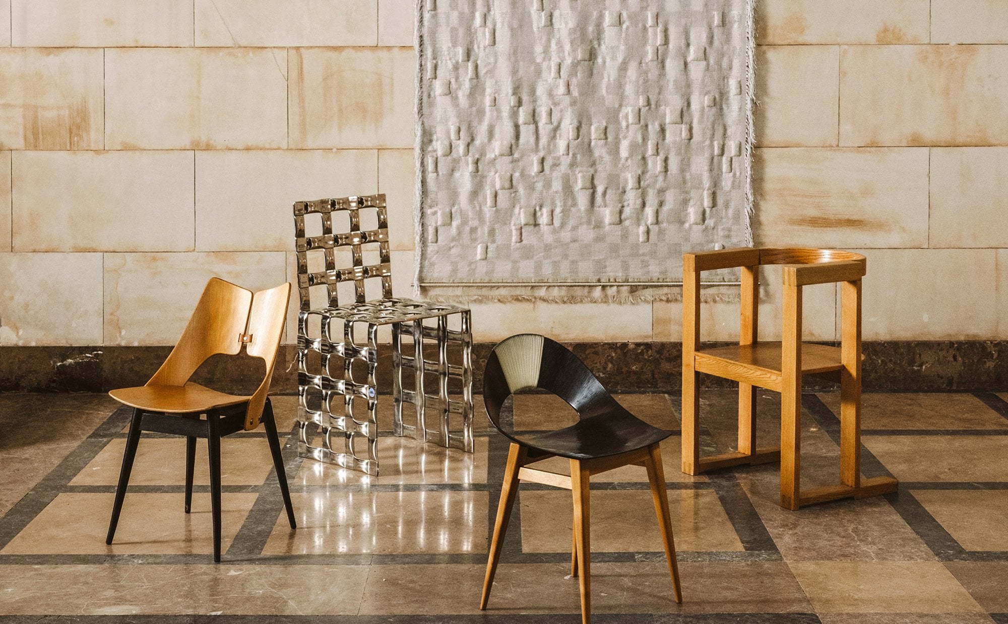 Polski modernizm w Mediolanie. Sztuka użytkowej epoki PRL-u jedzie do Włoch