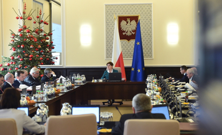"Times" o rządach PiS: Alarm? Przesada