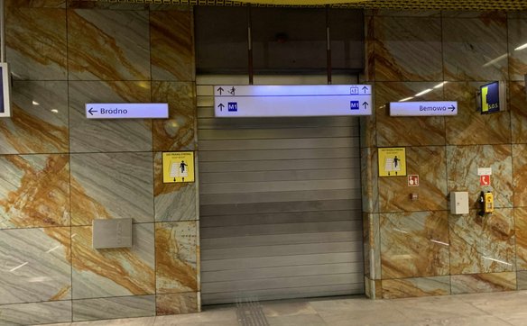 Łącznik między stacjami M1 i M2 na stacji Świętokrzyska został zamknięty