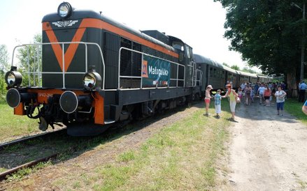 Wakacyjny pociąg retro "Transwersalny", który w ubiegłym roku jeździł na linii 104