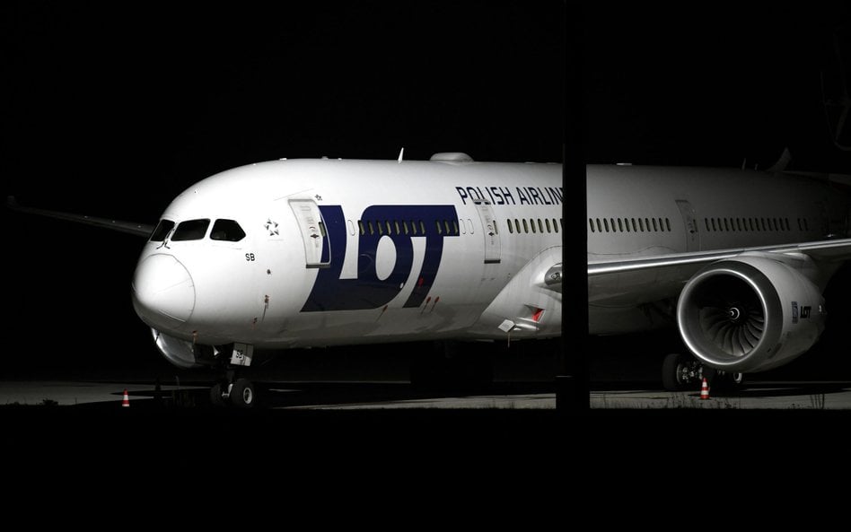 Boeing 787 Dreamliner należący do PLL LOT (fot. ilustracyjna)