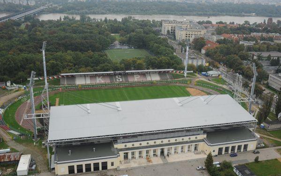 Wydawanie Extrakart jako pierwsza rozpoczęła Polonia Warszawa