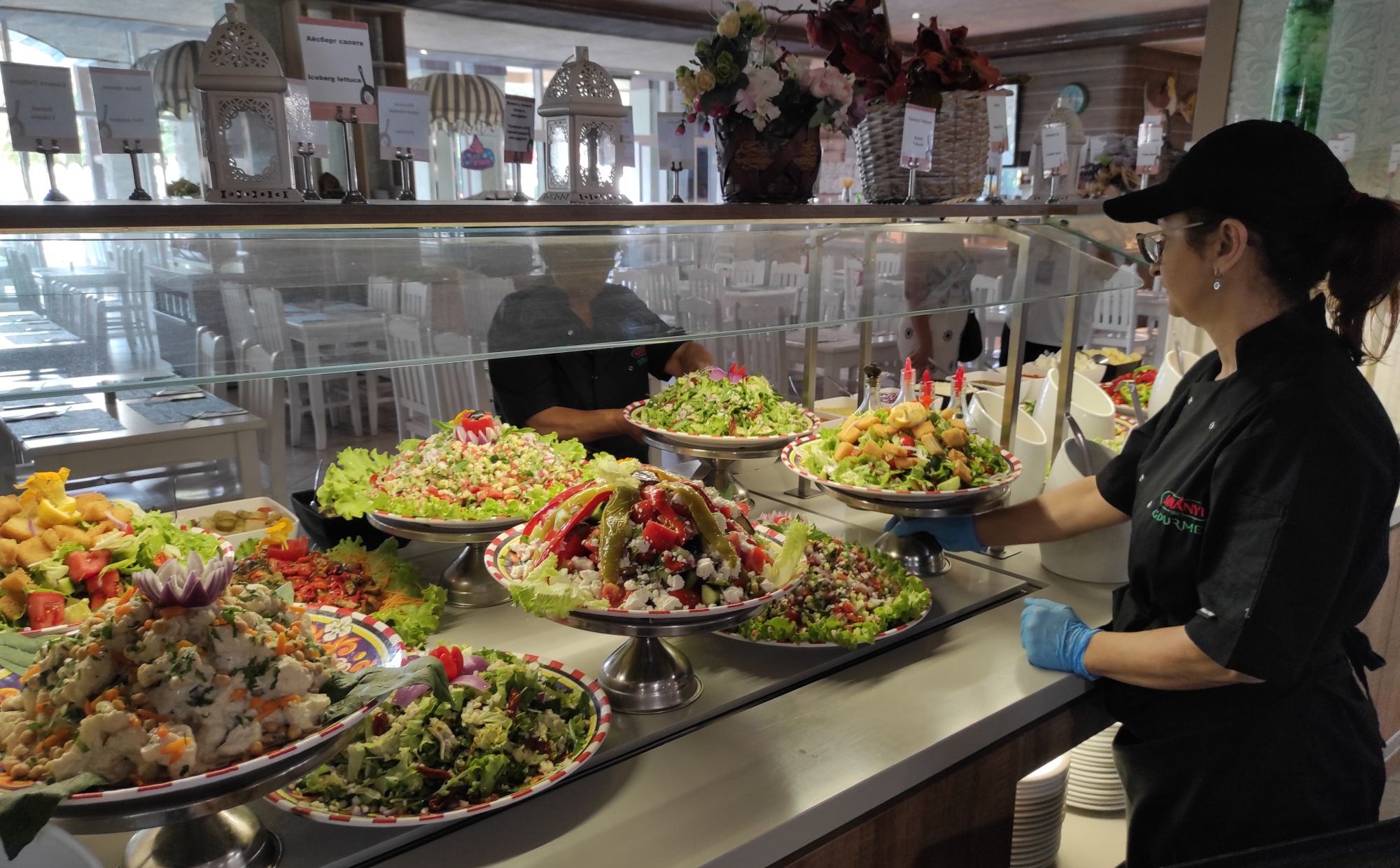 Turcja: Hotelowe bufety to marnotrawstwo jedzenia. Czas z tym skończyć