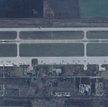 Zdjęcie satelitarne jednego z zaatakowanych lotnisk wykonane przez firmę Maxar