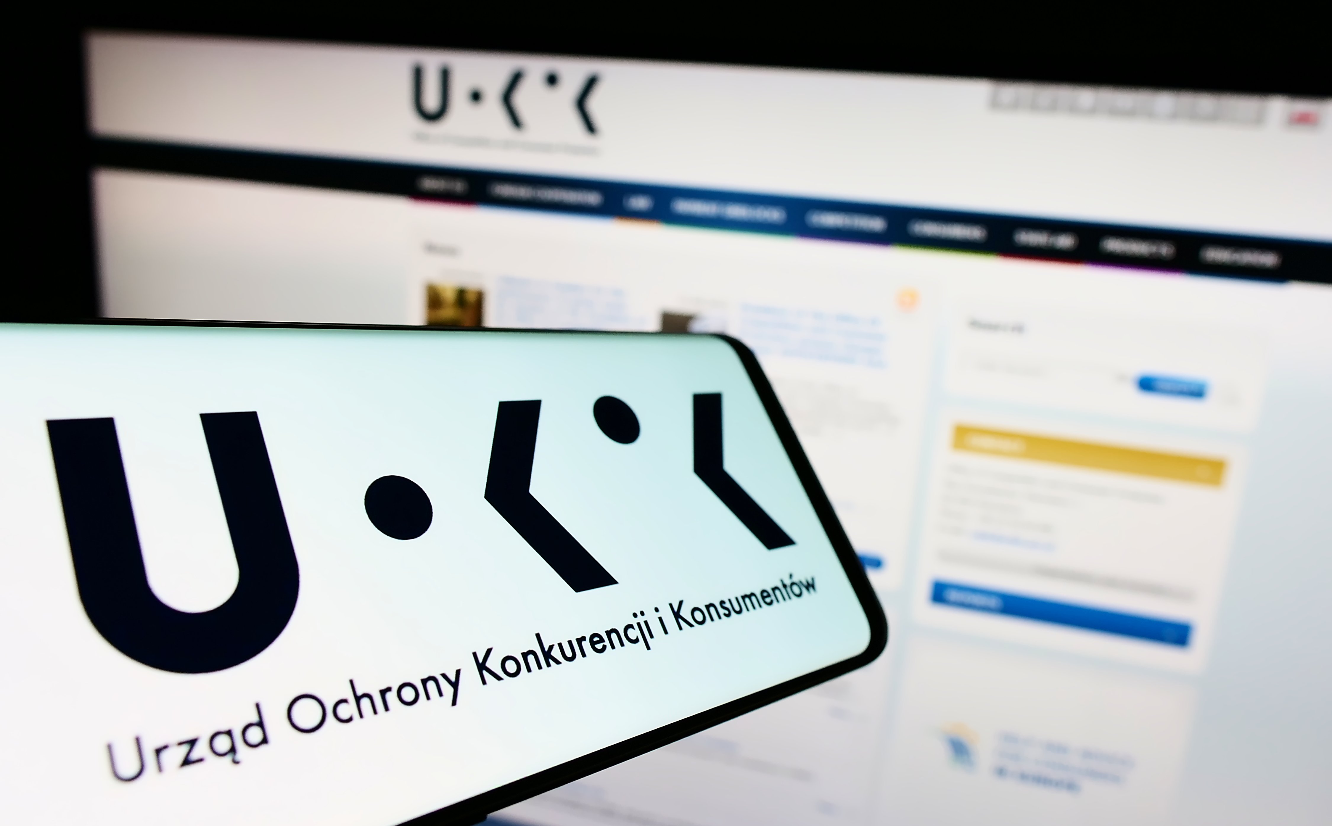 Prezes UOKiK stawia zarzuty Orange i T-Mobile. Chodzi o rabaty i kary