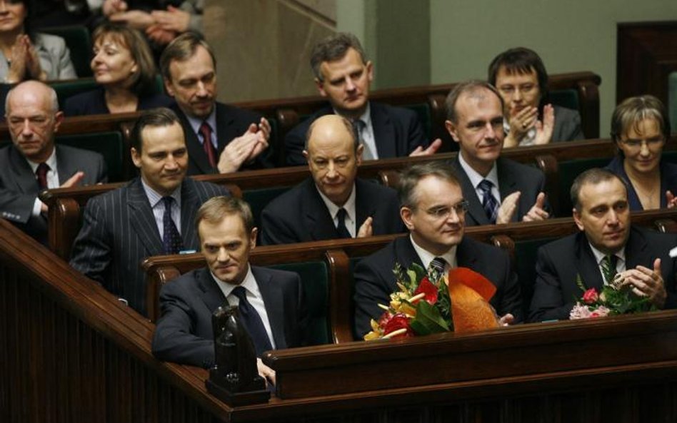 Co minister proponuje i prostuje