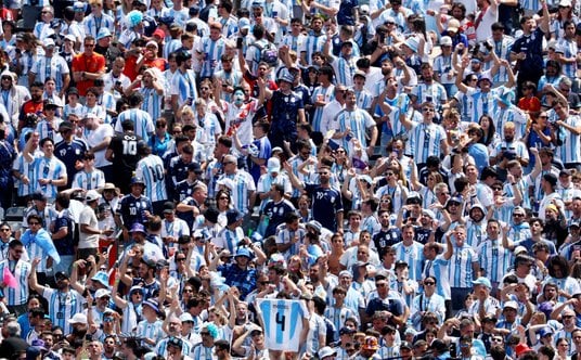 Argentyńczyków nie brakuje na trybunach stadionu w New Jersey
