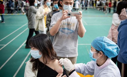 Koronawirus. Dlaczego młodzi powinni się szczepić na COVID-19?