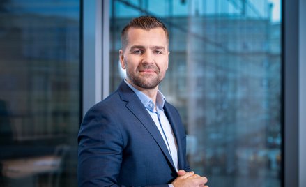 O przyszłość handlu stacjonarnego i galerii kierunkowo jestem spokojny