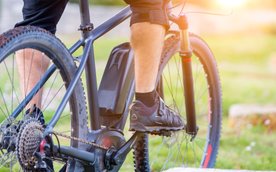 Na Ursynowie ruszyły kontrole pojazdów elektrycznych na drogach rowerowych / zdjęcie ilustracyjne