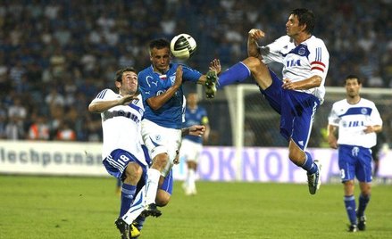 Sławomir Peszko (w środku)