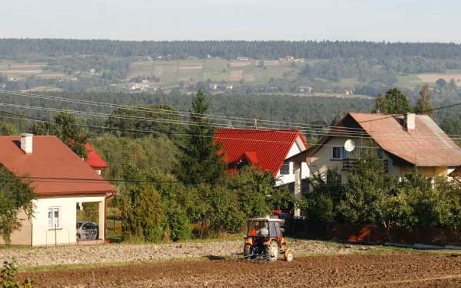 Więcej hektarów, wyższa składka do KRUS