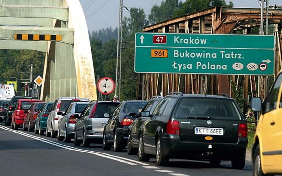 "Tygodnik Podhalański" rozpoczyna akcję Odsłaniamy Tatry i walczy z reklamami na zakopiance