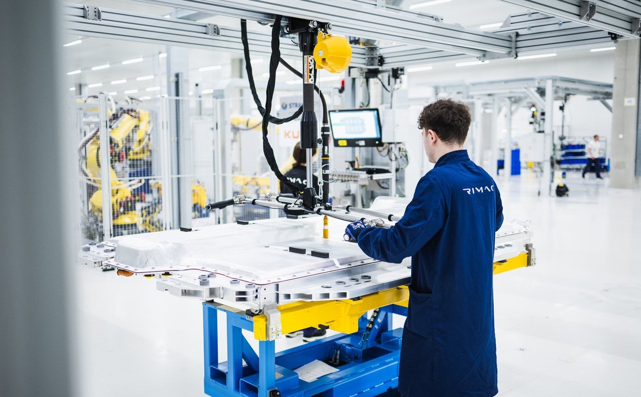 Dwie dekady temu tuningował stare BMW, a dziś dostarcza akumulatory do i7