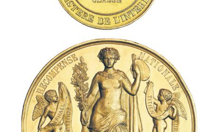Rynkowym wydarzeniem jest złoty medal, którym nagrodzono w Paryżu malarza Henryka Rodakowskiego. Fot