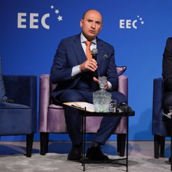 Musimy konsekwentnie inwestować w modernizację i cyfryzację aktywów, a jednocześnie przeprowadzić tr