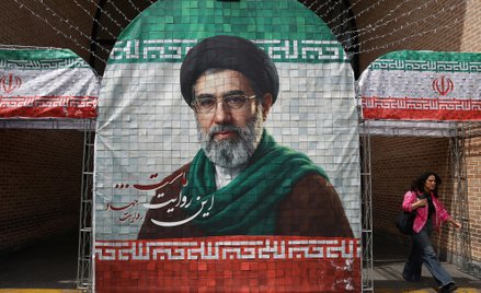 Iran: koniec wojny blisko i daleko