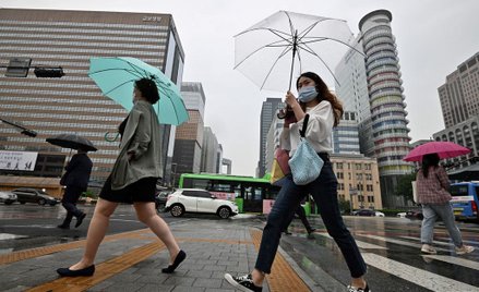 Korea Płd.: Ognisko wirusa w kościołach. "Modlili się bez masek"