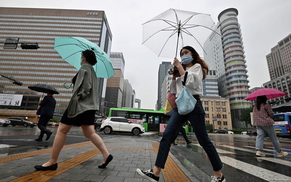 Korea Płd.: Ognisko wirusa w kościołach. "Modlili się bez masek"