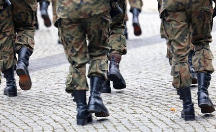 Pracodawcy zatrudniający w 2025 r. żołnierzy WOT lub AR mogą skorzystać z nowej ulgi podatkowej