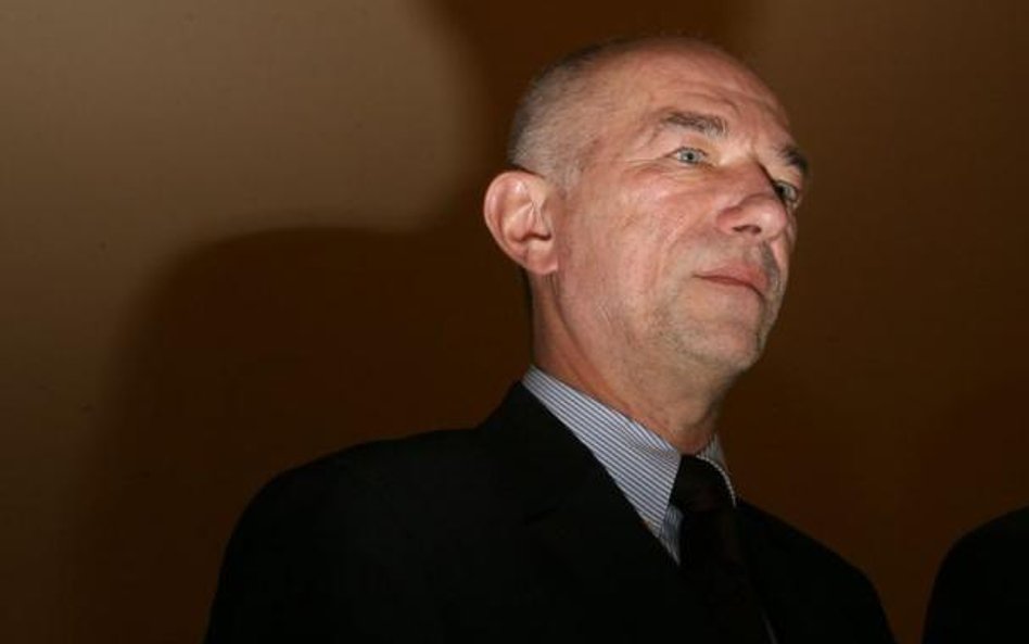 Spór o przyjęcia na aplikacje