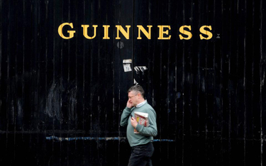 Guinness rezygnuje z plastiku. Wielopaki nie będą już foliowane