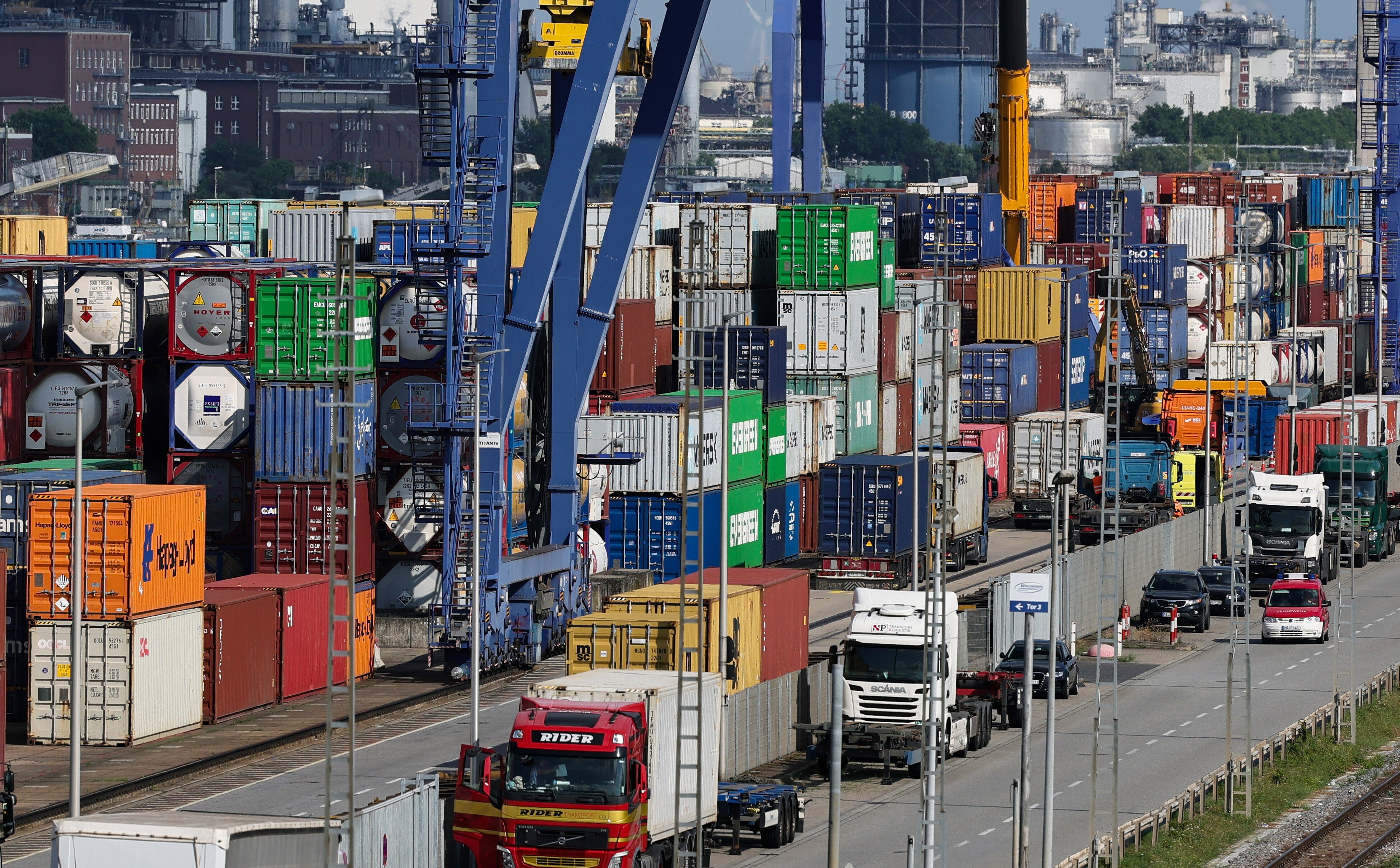 Ceny importu spadały w Niemczech trzeci miesiąc z rzędu