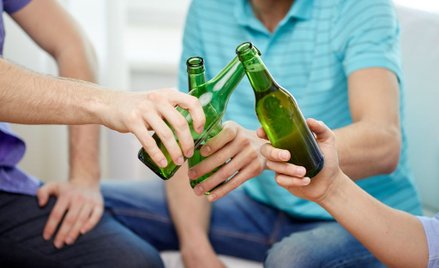 Picie w młodości szkodzi nawet po wielu latach