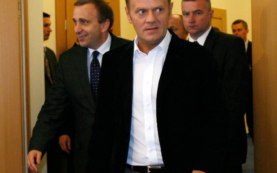 Grzegorz Schetyna: To premier mówi ustami Sikorskiego