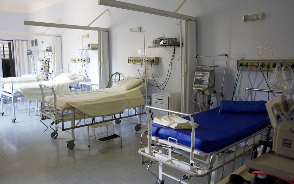 Kobieta wyłączyła pacjentce respirator, bo denerwował ją dźwięk urządzenia
