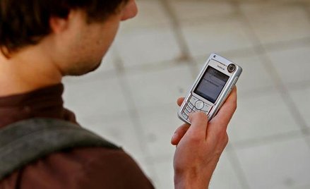 SMS charytatywny nadal z VAT
