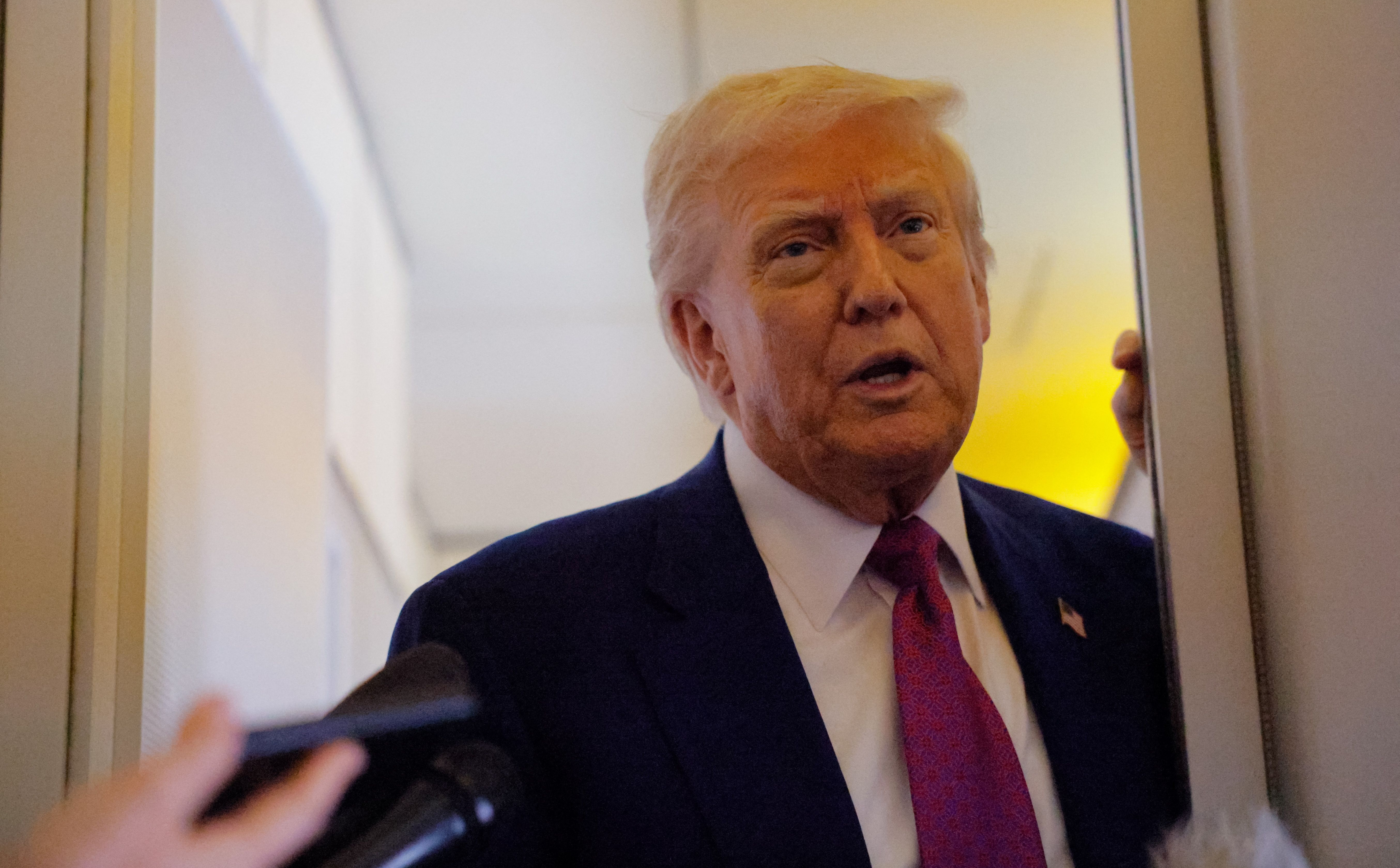 Donald Trump na pokładzie Air Force One: Skład delegacji Rosji? Nie sprawdzałem