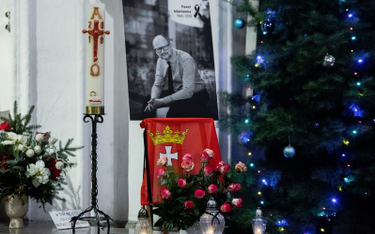 Prokuratura podała bezpośrednią przyczynę śmierci Adamowicza