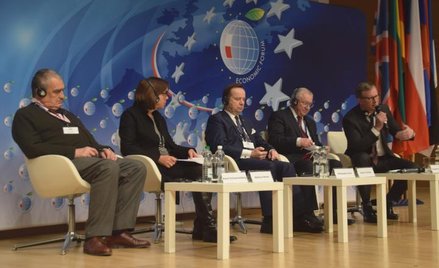 Fakt, że Ukraina mimo trwającego konfliktu zbrojnego przeprowadza reformy, jest godny podziwu. Czas 