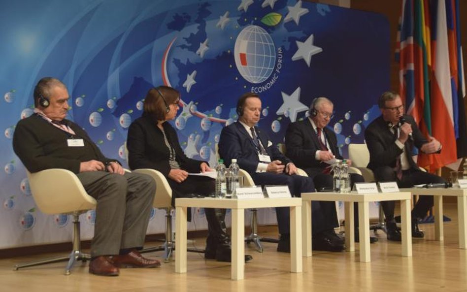 Fakt, że Ukraina mimo trwającego konfliktu zbrojnego przeprowadza reformy, jest godny podziwu. Czas 