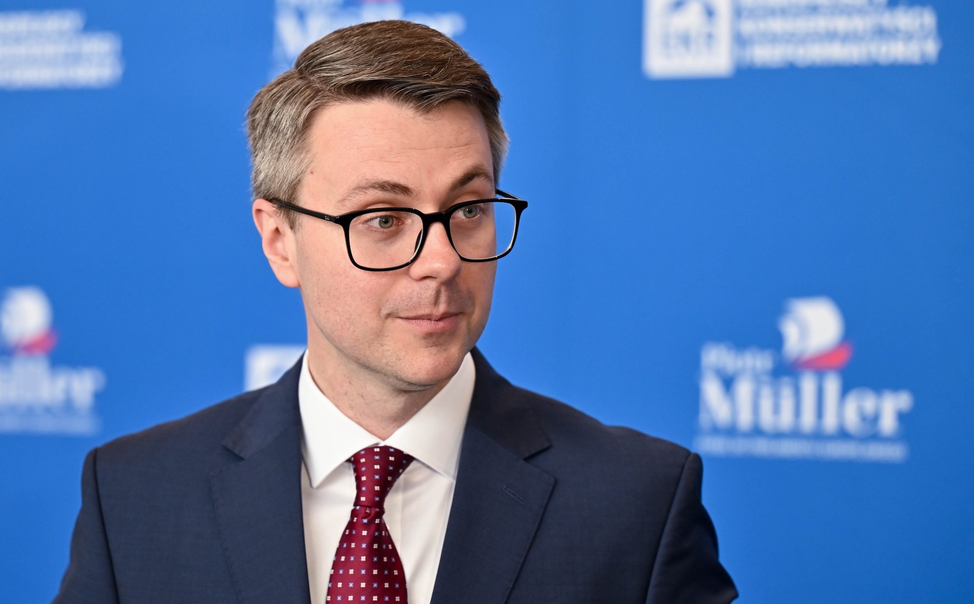 Piotr Müller: Współczuję Adamowi Szłapce. Jest rzecznikiem rządu, który nie realizuje obietnic