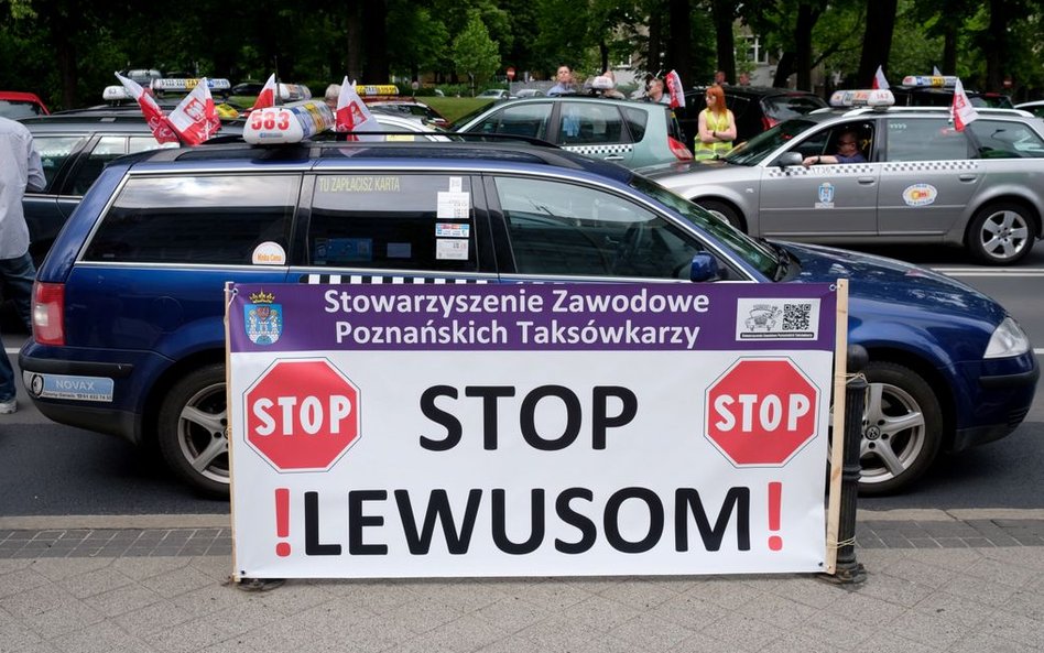 Protest taksówkarzy w Poznaniu