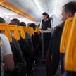 Ryanair musiał lądować przez agresywnego pasażera. Żąda odszkodowania