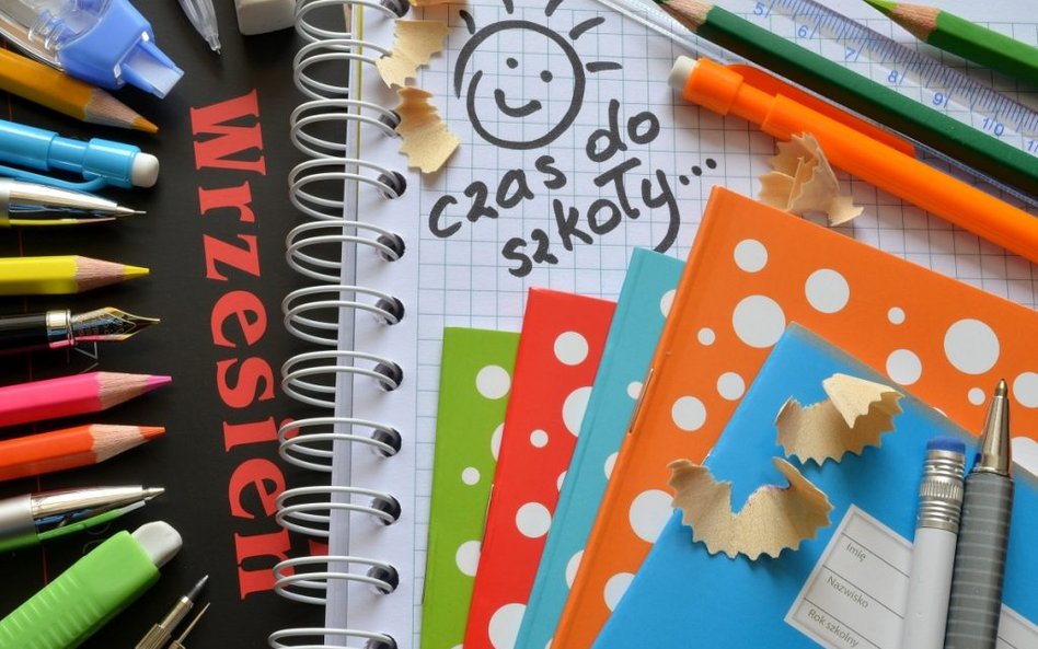 Jak otrzymać 300 zł na wyprawkę szkolną