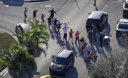 Strzelanina w szkole w USA. 17 ofiar śmiertelnych