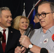 Kandydat Lewicy na prezydenta Robert Biedroń i szef SLD Włodzimierz Czarzasty