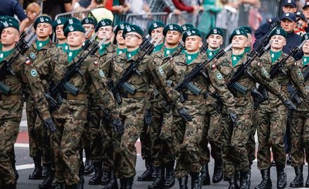W armii służy teraz ok. 108 tys. żołnierzy zawodowych i 20 tys. ochotników