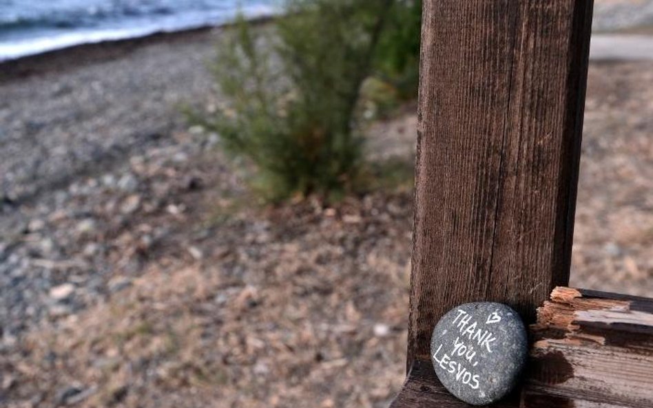 Migranci znowu płyną na Lesbos