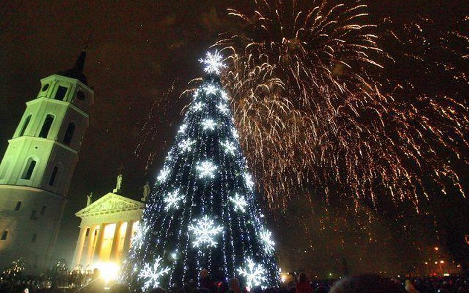 Uroczysta iluminacja choinki w Wilnie