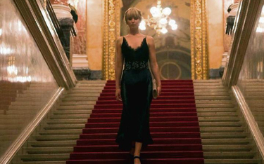 Jennifer Lawrence jako Dominika Jegorowa w filmie „Czerwona jaskółka”.