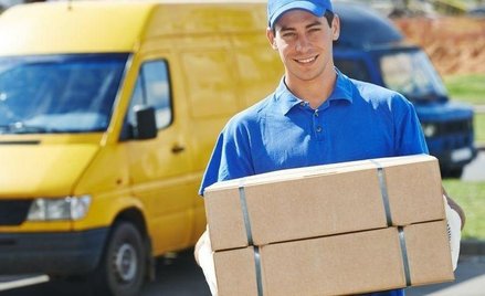 Kurierzy zbierają owoce zakazu handlu w niedziele