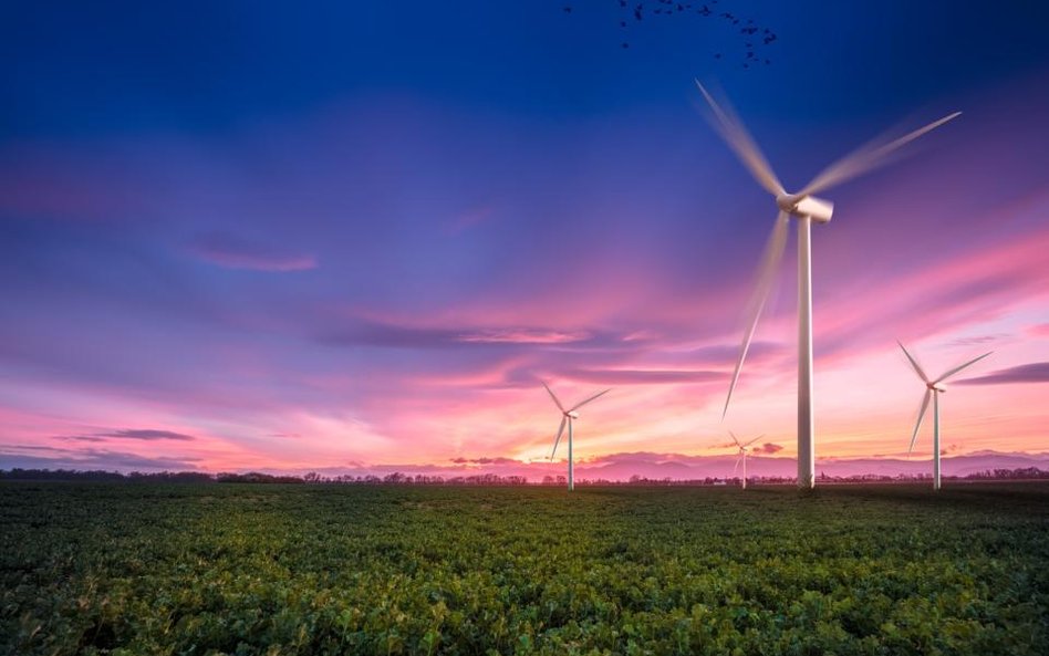 Przewodnik Dentons „Inwestycje w projekty energii odnawialnej w Europie”