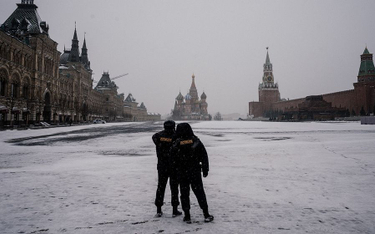Kreml milczy, z epidemią walczą władze regionalne
