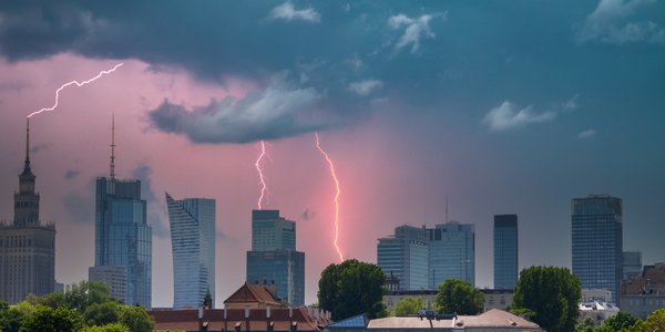 Przed nami ciepłe i burzowe dni. Ostrzeżenia IMGW dla sześciu województw